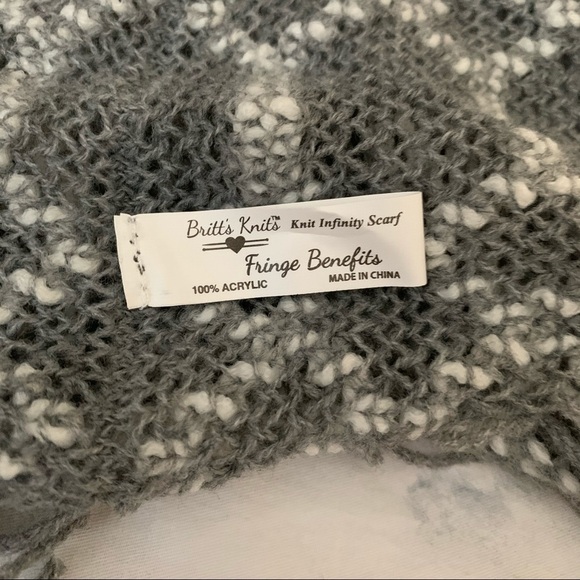 Grey Knit  Infinity Scarf - Picture 2 of 2